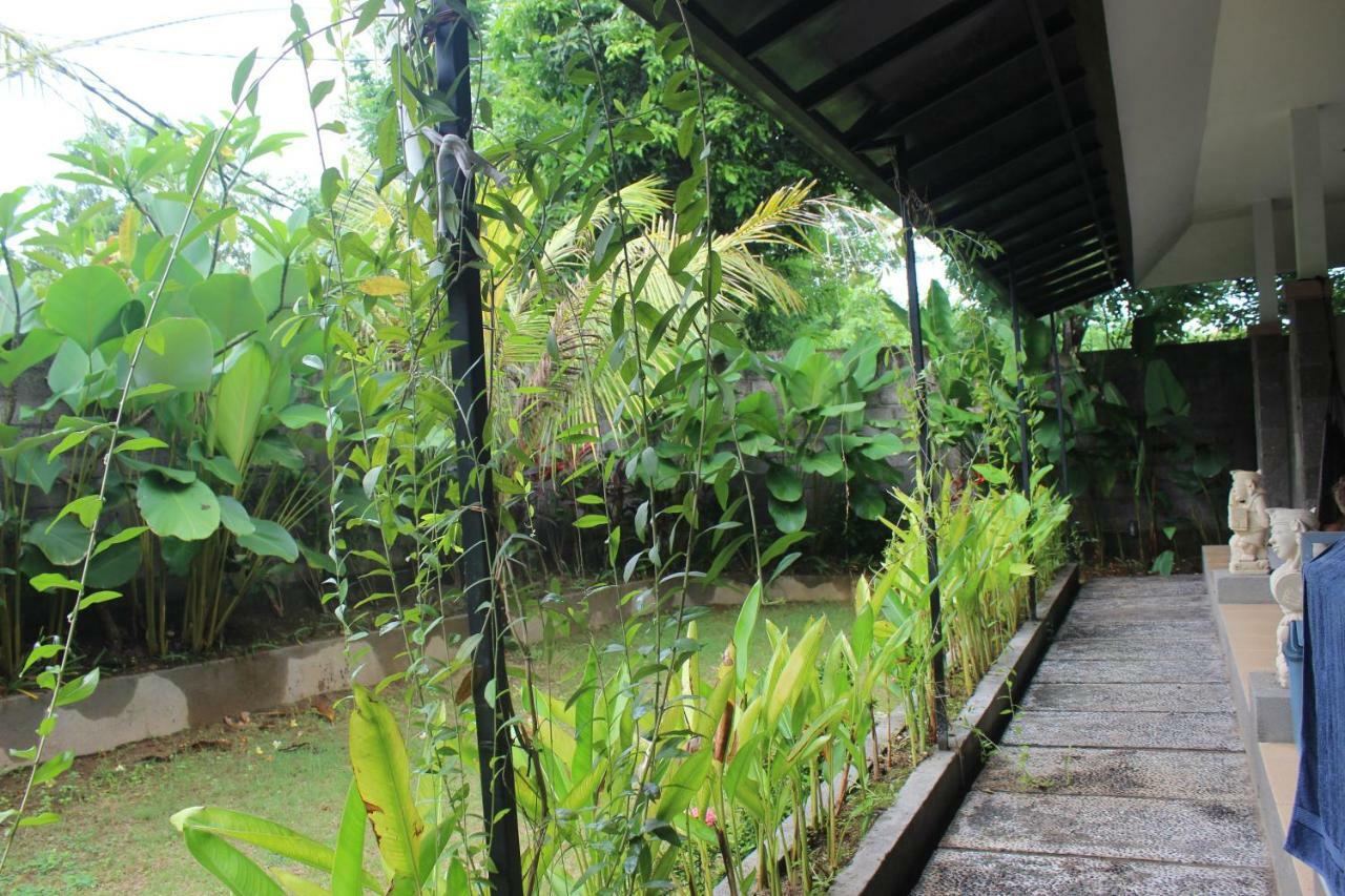 Paranyogan Homestay 2 Jimbaran Exterior foto
